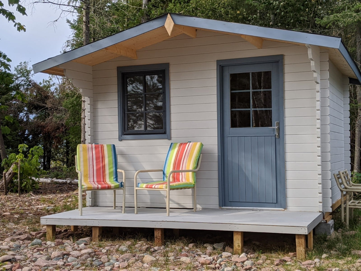 Getaway Cabin- Free Shipping!!!