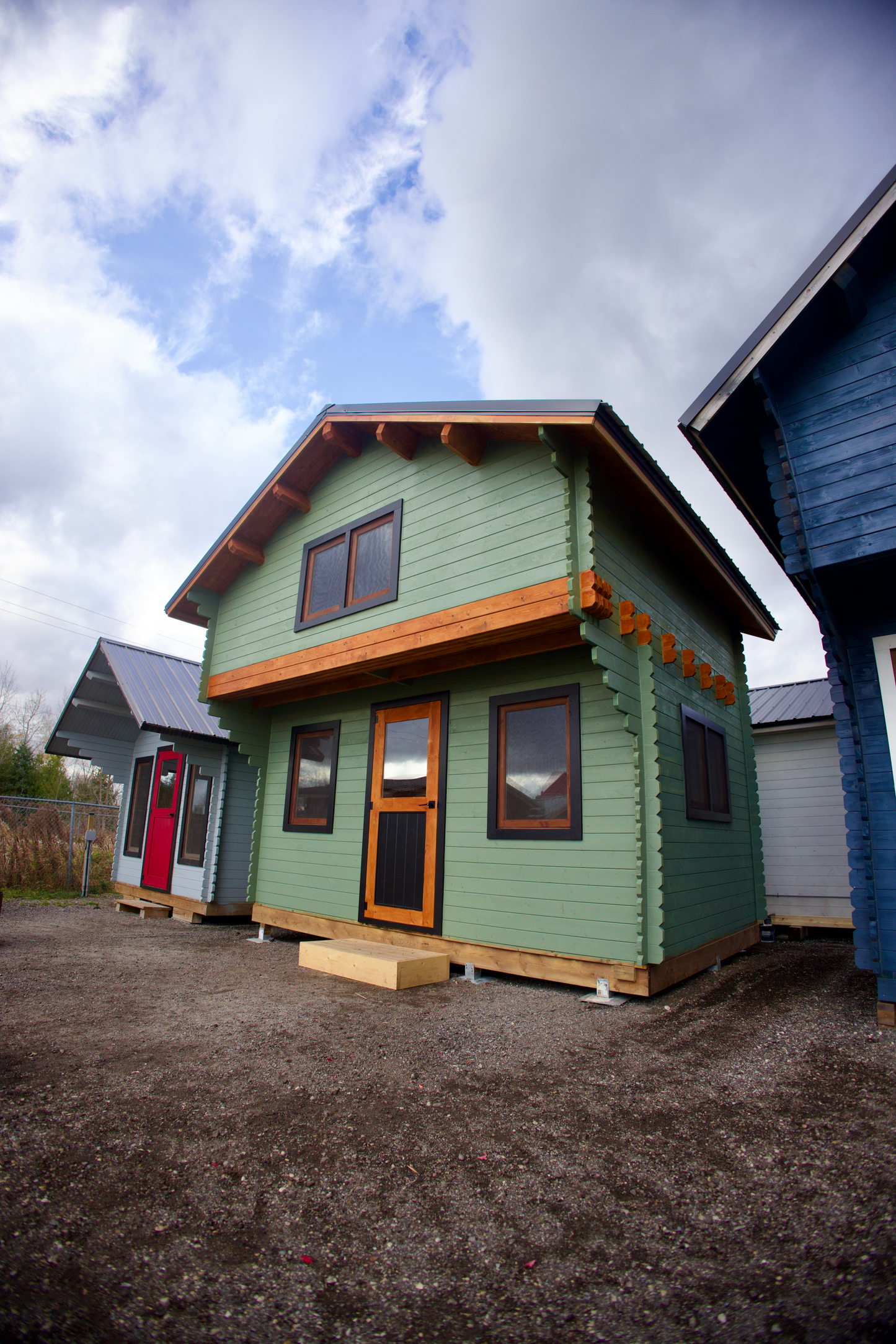 Sprucewood Lodge- Free Shipping!!!